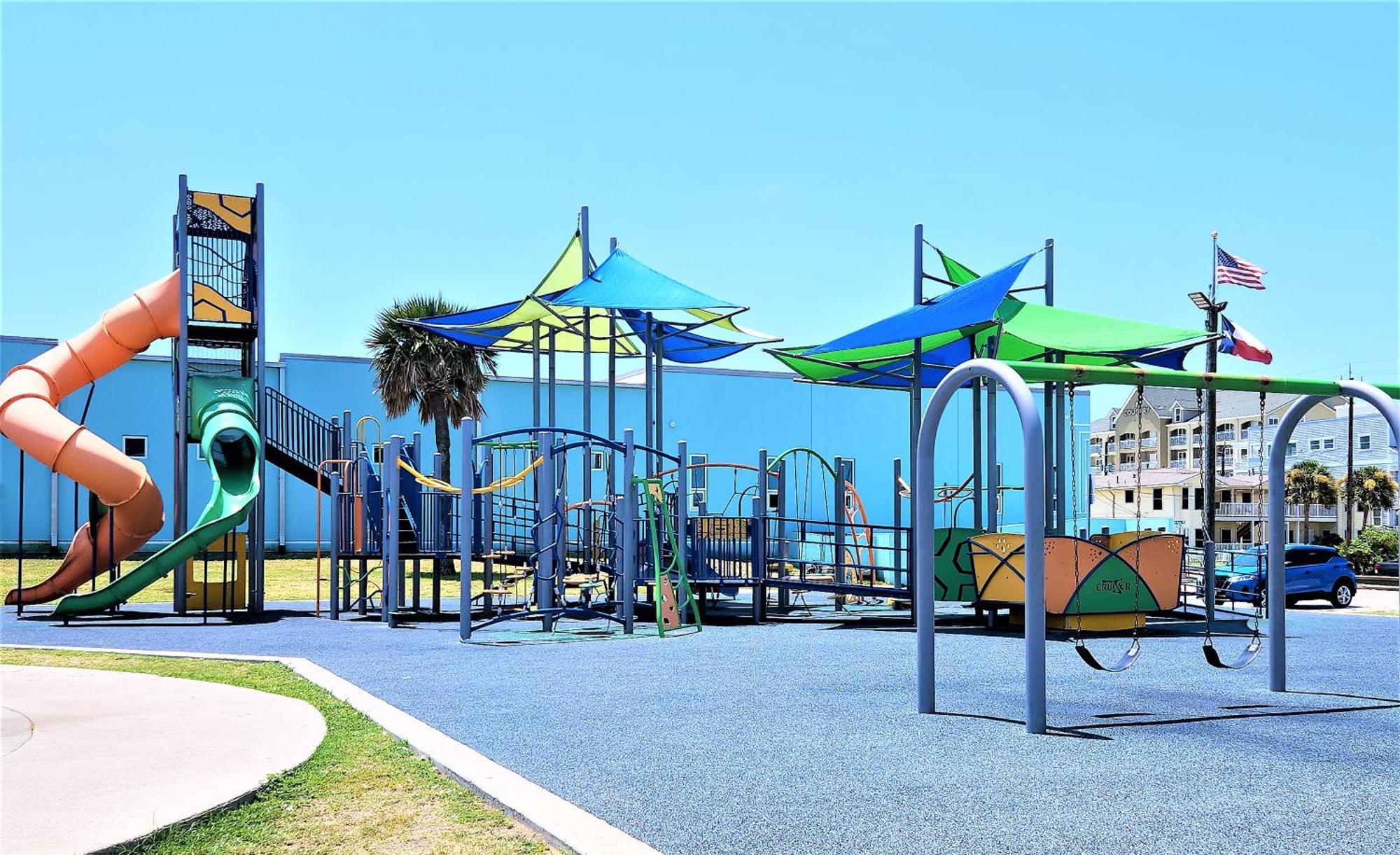 Casaazul-2605B-Pleasure Pier & Beach A Block Away- 3Bed 2Bath 7 Beds- 7 Minutes To Cruise Terminal Galveston Buitenkant foto